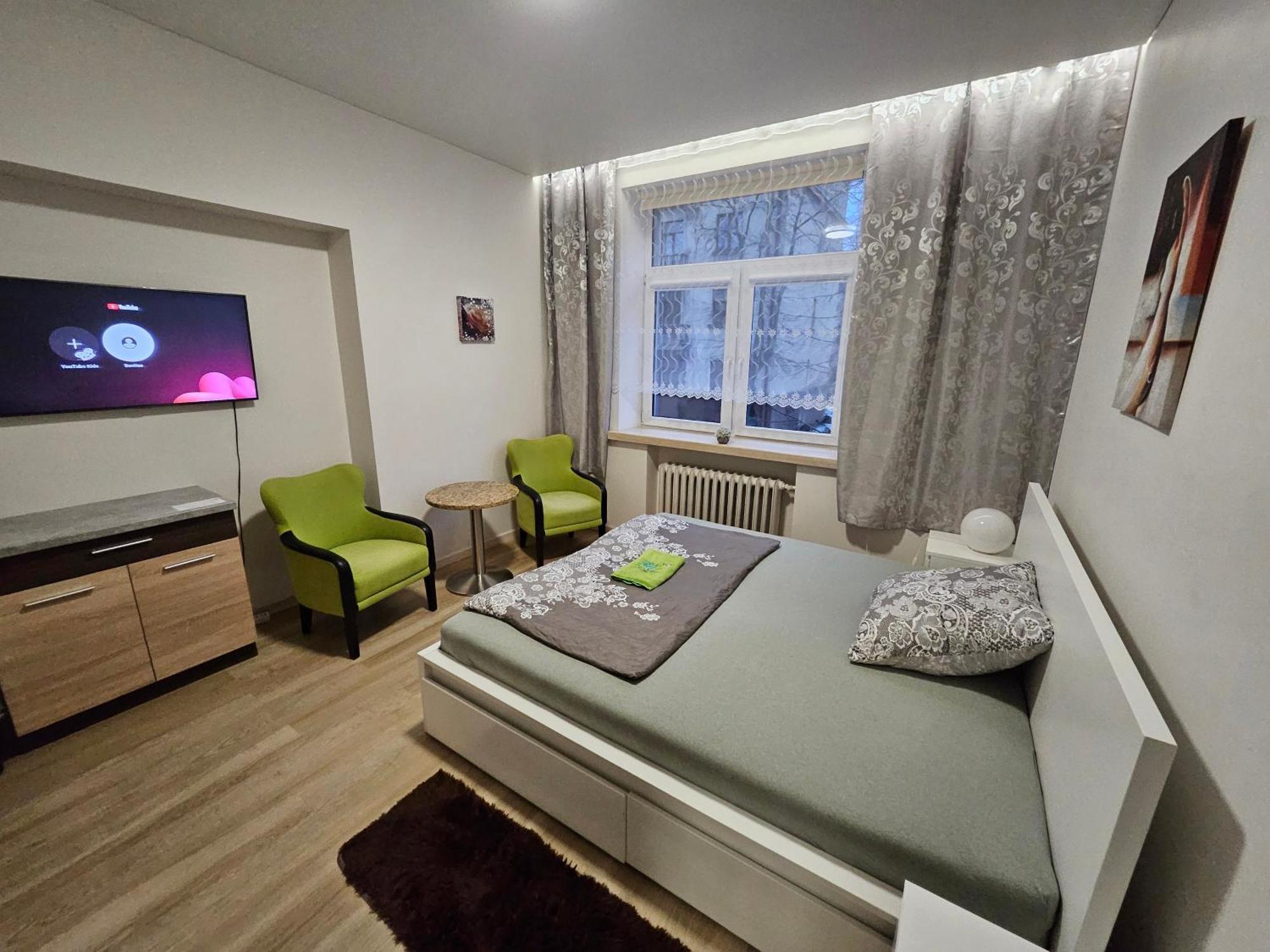 Kauno Apartamentai King Size Bed Kaunas Exterior photo